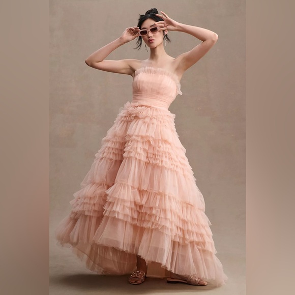 MAC DUGGAL
Pink Strapless Tulle Ruffle Gown Anthropologie - Picture 5 of 17